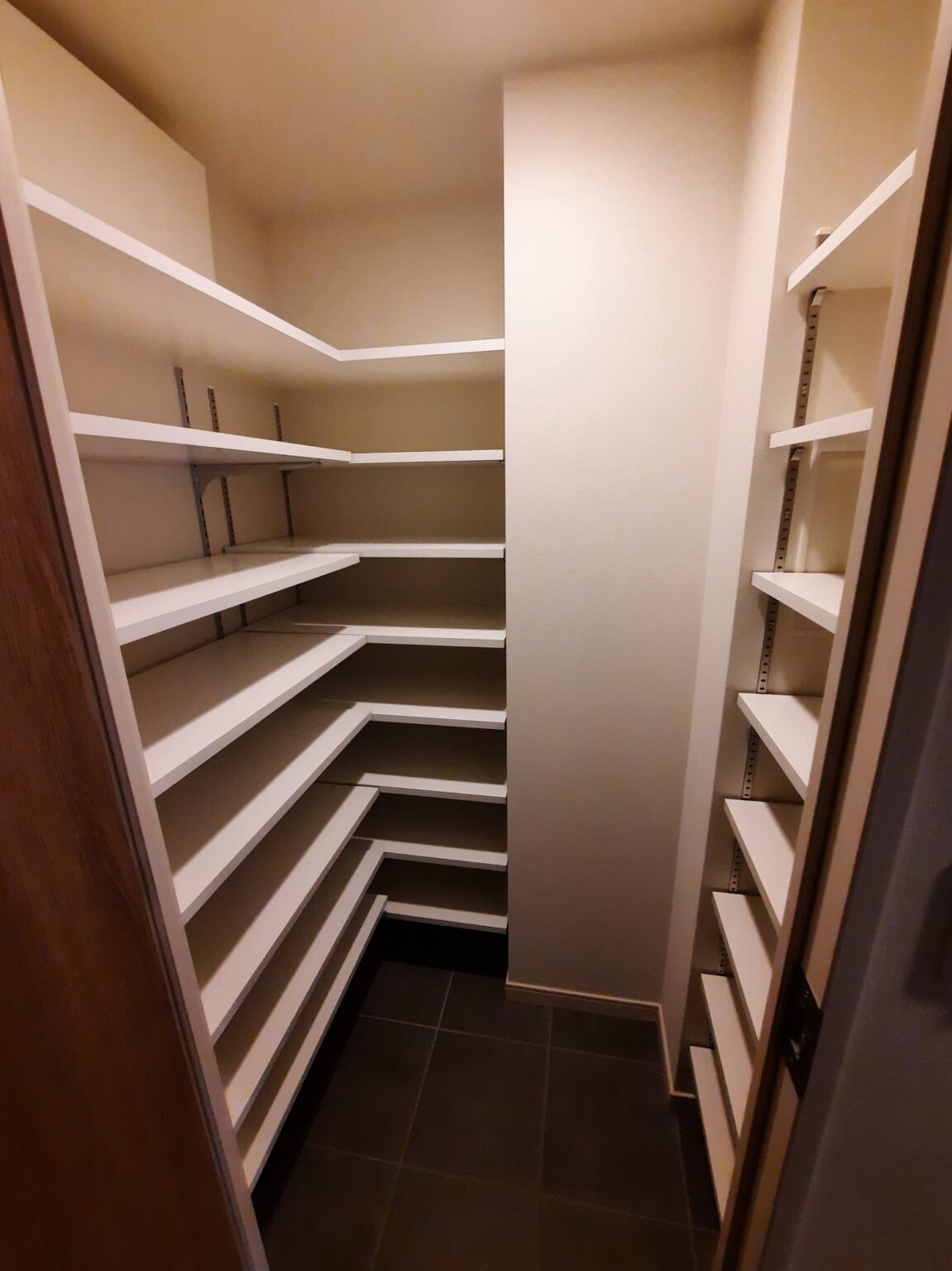 シーンズ京都鴨川河原町　4階