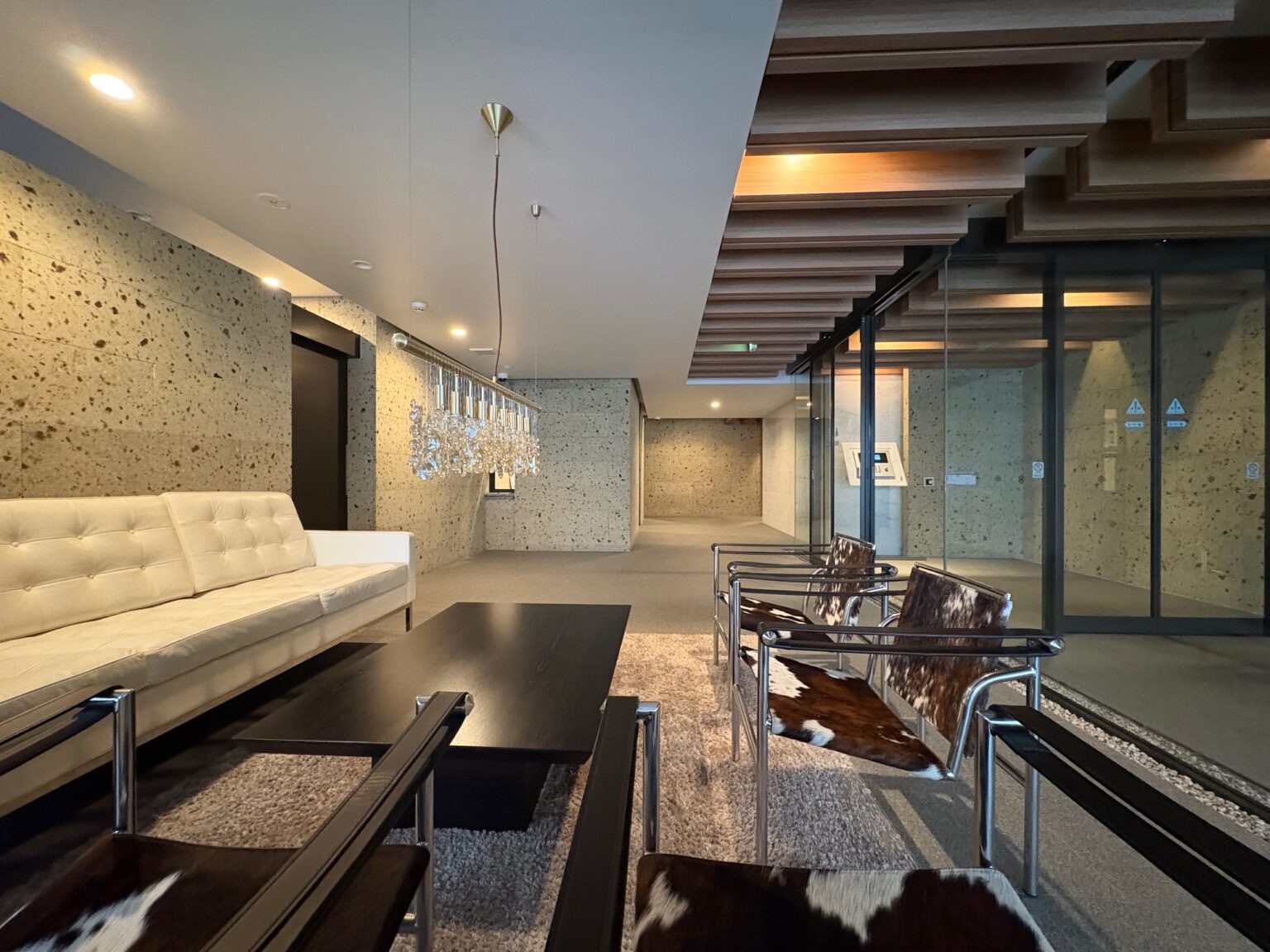 グラン リソシエ御所南 夷町