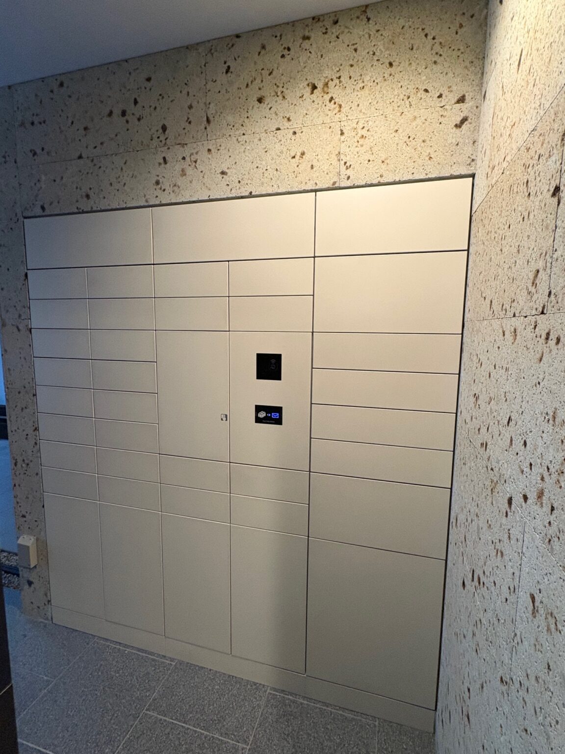 グラン リソシエ御所南 夷町